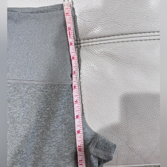 TNaction Gray Leggings in size S - Picture 4 of 8